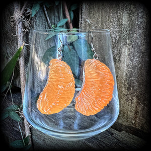 Orange earrings Fruit earrings Fruit salad earrings Orange segment earrings Vegan earrings Orange slice Pierced ears Ear gauges Tunnels Plugs Retro earrings Kitsch earrings
