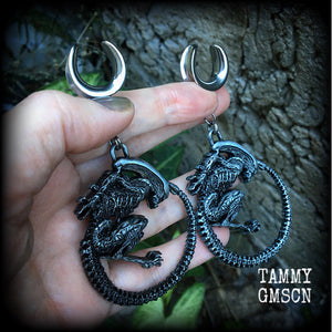 Xenomorph earrings Sci fi earrings Science fiction jewelry Ear hangers Ear weights Ear gauges UFO Space Extraterrestrial Interstellar 