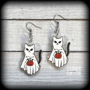 Ghost cat earrings Ghost earrings Jack o' lantern earrings Halloween earrings Spooky cute earrings Supernatural Spectre Ghost hunting Truck or treat Spooky earrings Halloween jewelry Cute earry Tunnels Plugs Ear gauges Gauged ears Pierced ears