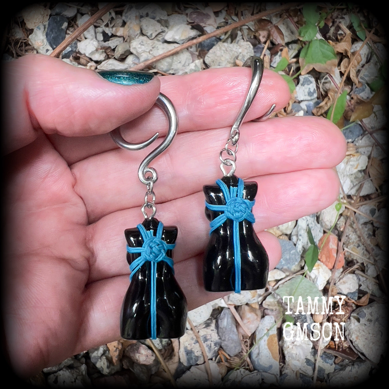 Knotwork earrings 