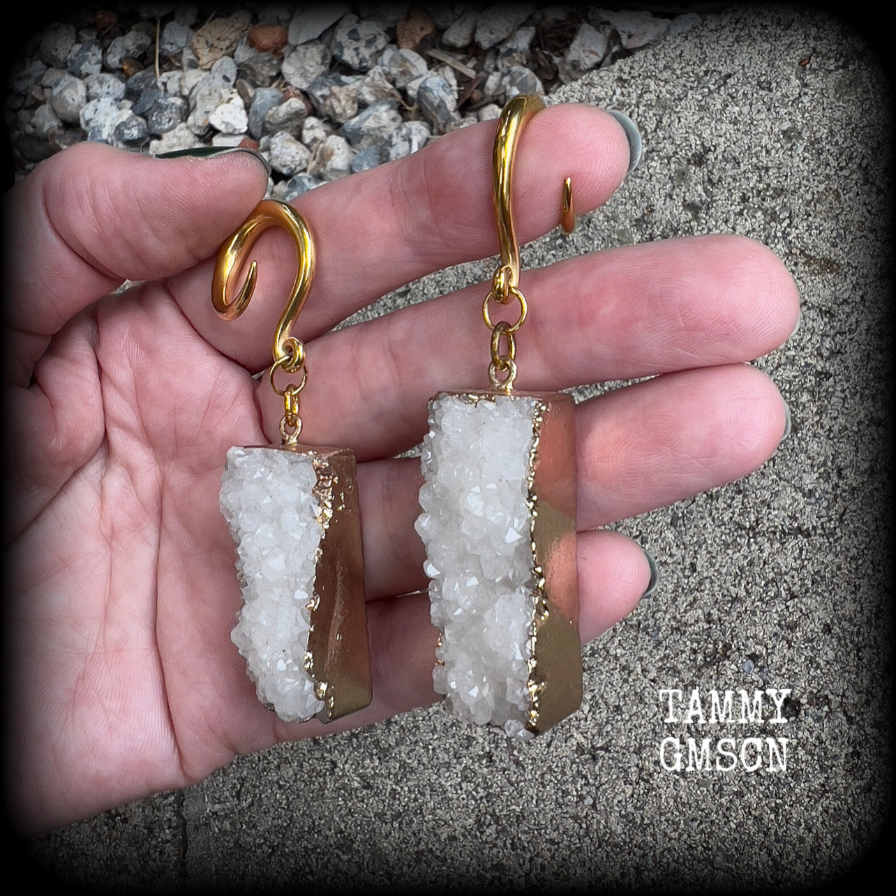 Measuring just 7.5 cms from tip to tip, and weighing approx 13 grams each, these gorgeous rustic white druzy and antique gold earrings have been made on 6 gauge (4mm) titanium coated surgical steel full curl hooks, to be worn in stretched lobes.