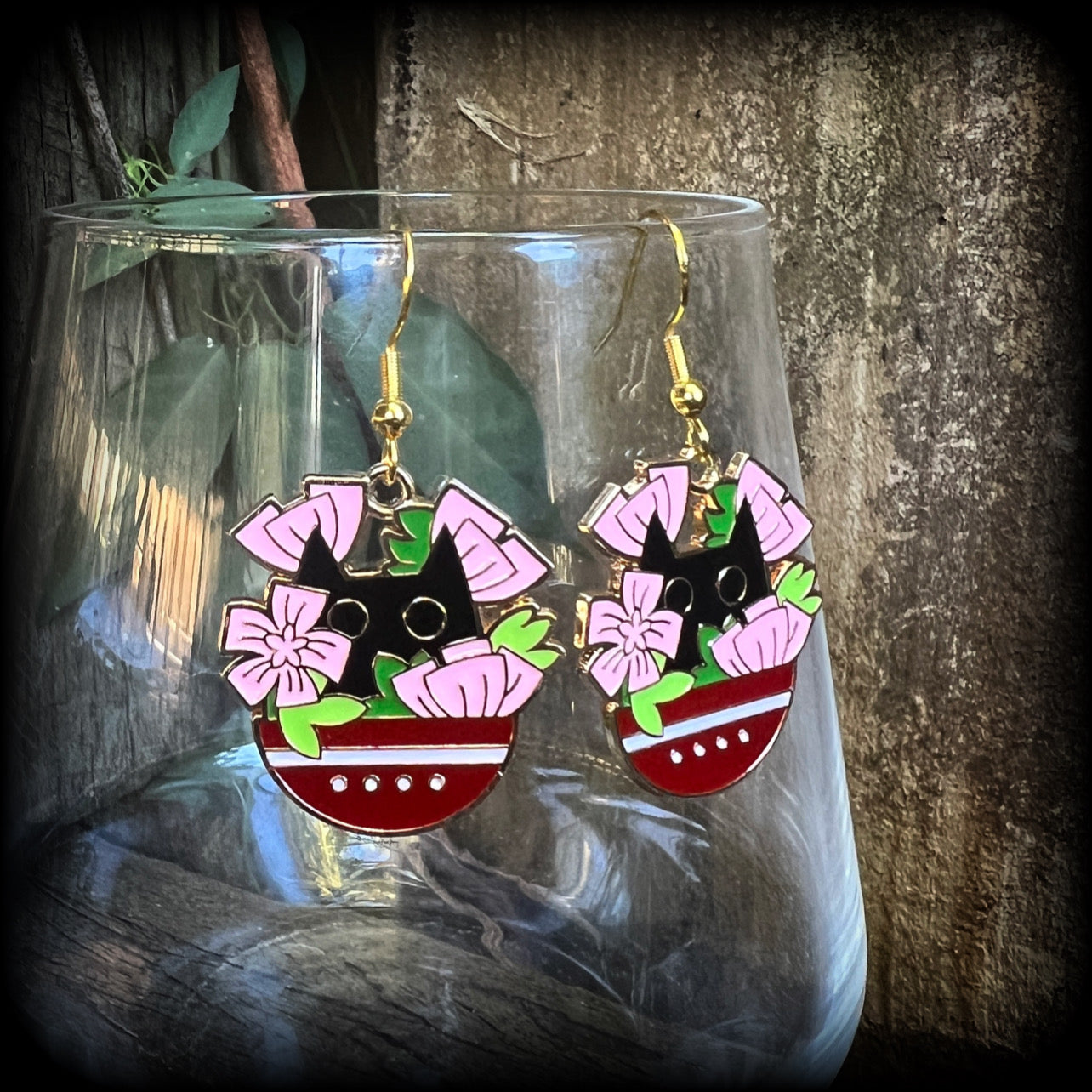 Black cat and pink flowers earrings