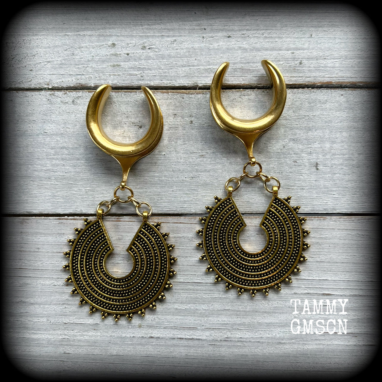 Mandala ear hangers 3/4" ear weights Ear gauges Mandala gauged earrings Body jewelry Stretched lobes 6g 2g 0g 00g 1/2" 9/16" 5/8" 3/4" 7/8" 1" 1.10"1.18" Goddess body jewellery
