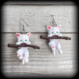 Cat earrings 