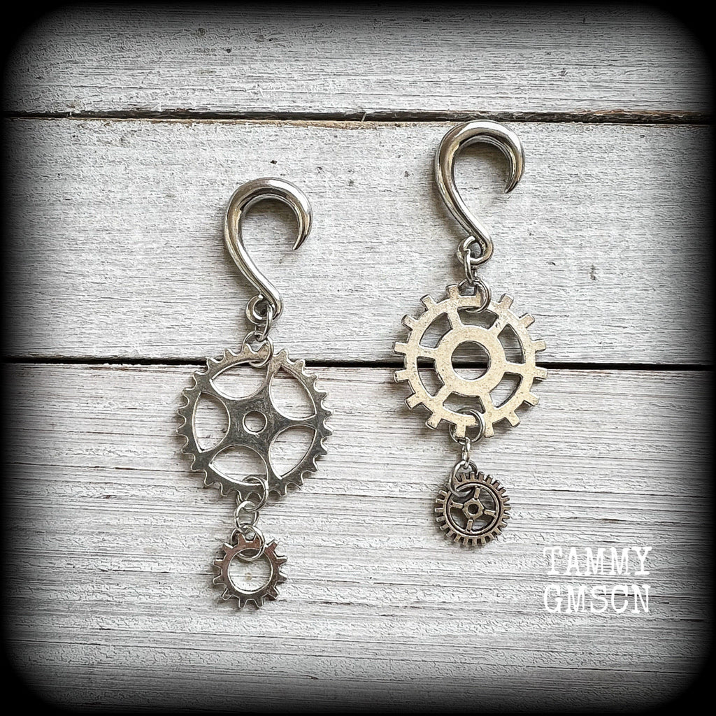 Cog ear gauges-Steampunk gauged earrings