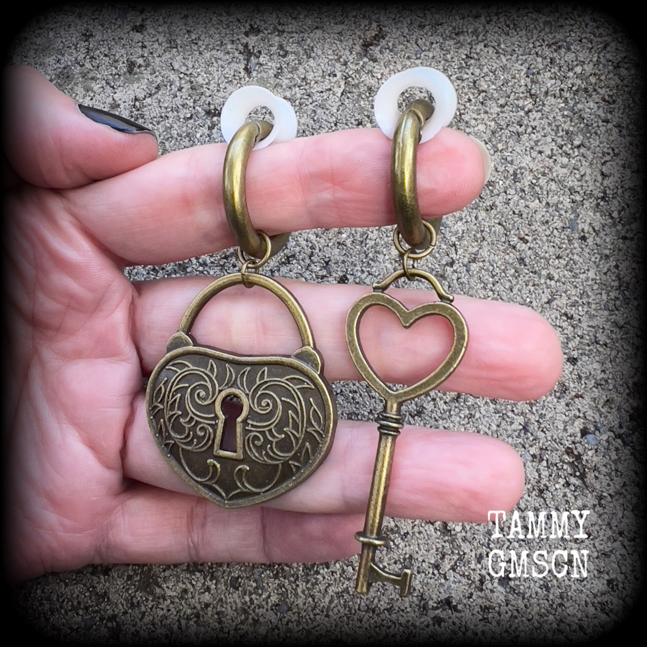 Antique bronze padlock and key hoop earrings-Tunnel hoops