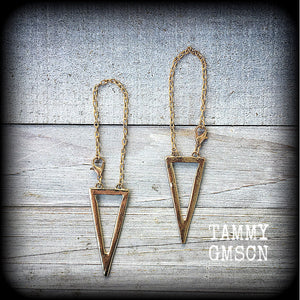 Triangle ear hangers