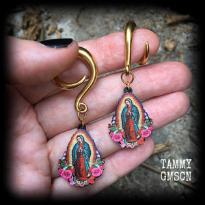 Lady of Guadalupe gauged earrings Sacred heart ear weights 2 gauge ear weights Ear hangers Body jewelry Religious jewelry Catholic jewellery Voodoo jewelry 4mm 6mm 8mm 10mm 12mm 14mm 16mm 19mm 22mm 25mm 28mm 30mm Stretched lobes Ear gauges Saints