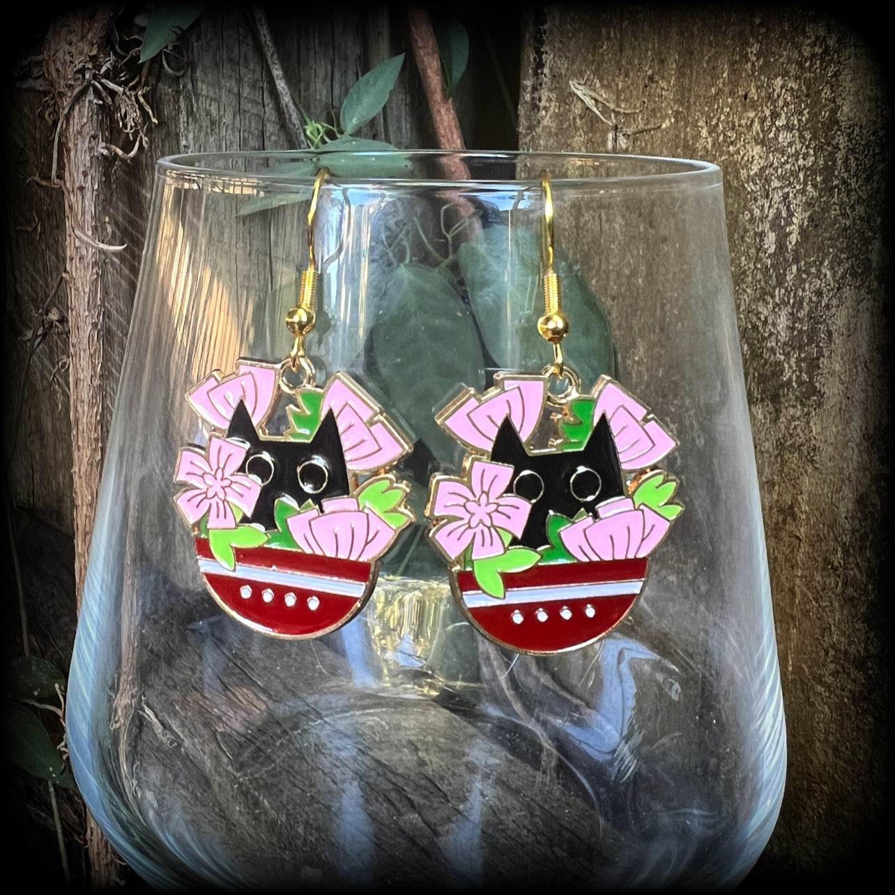 Black cat and pink flowers earrings