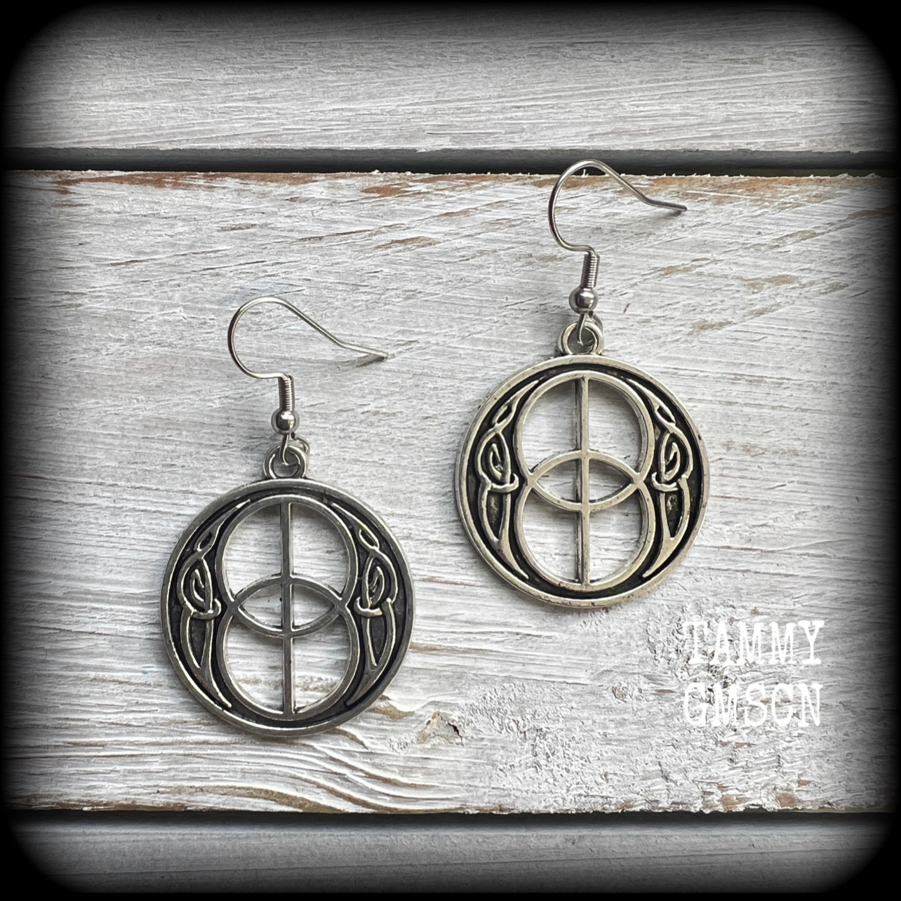 Celtic knot earrings-Viking earrings