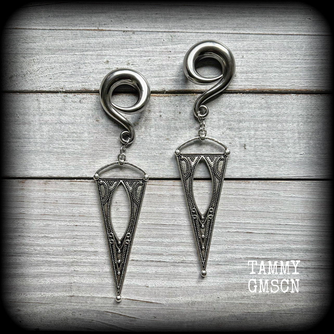 Gothic ear hangers