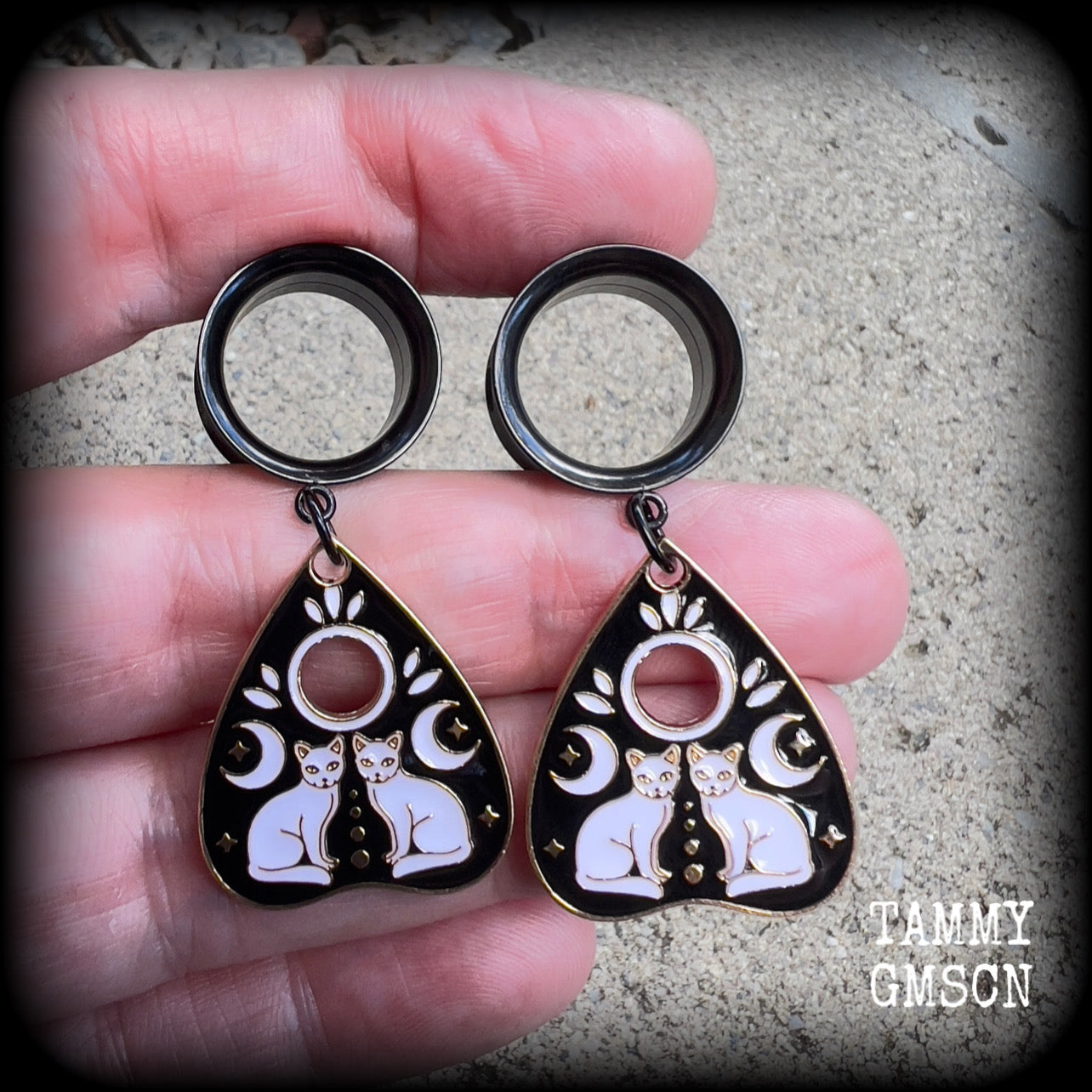 Ear jewelry 