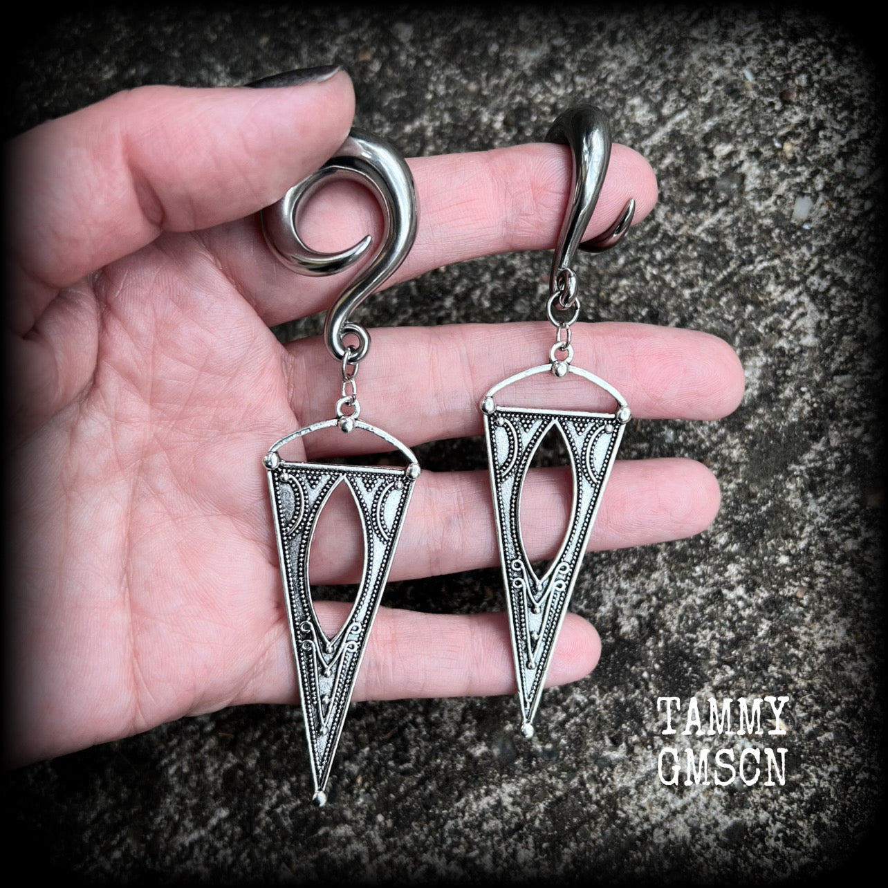 Gothic gauged earrings 