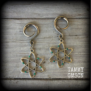 Atom earrings 