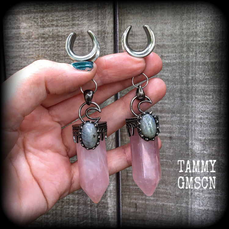 Rose Quartz ear weights Labradorite gauged earrings 5/8” ear weights Body jewelry Gemstone ear weights 6g 2g 0g 00g 1/2” 9/16” 3/4” 7/8” 1” 1.10' 1.18" Ear gauges Stretched ears Stretched lobes Gauged ears Earrings for stretching