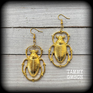 This is a pair of beautiful big antique gold scarab beetle earrings, made on french hooks for pierced ears. 