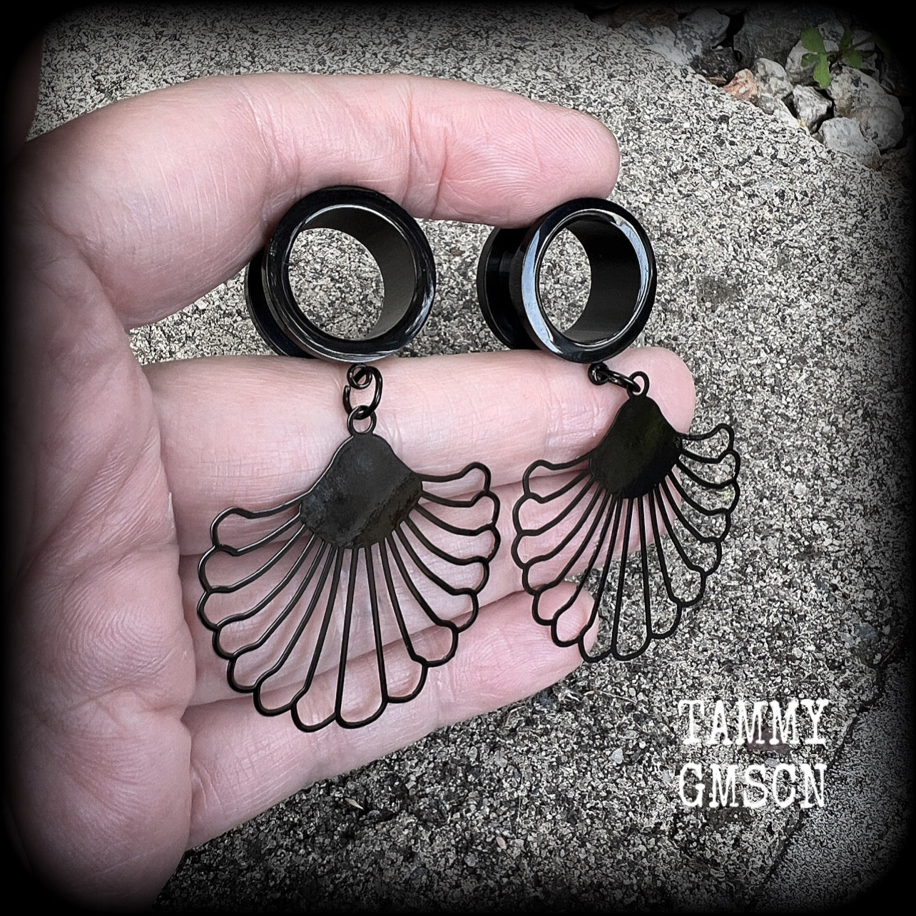 Aphrodite art nouveau tunnel earrings