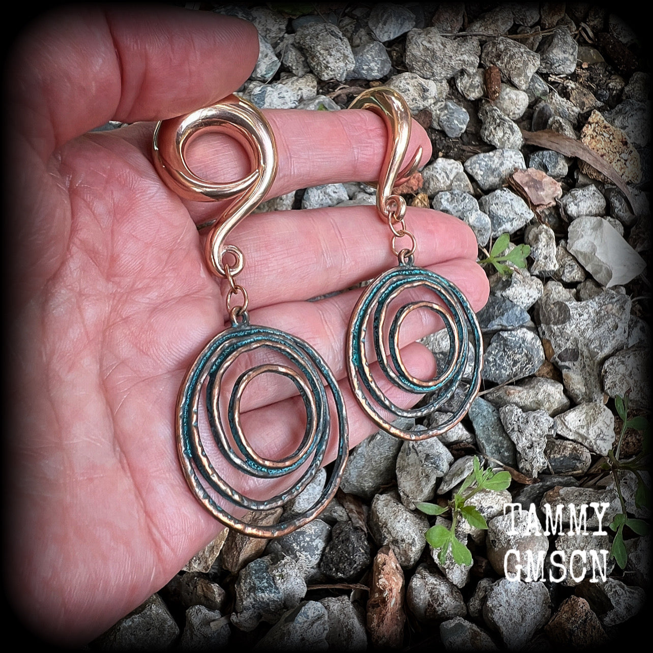 Sea hag ‘Vertigo’ spiral gauged earrings-Ocean rip