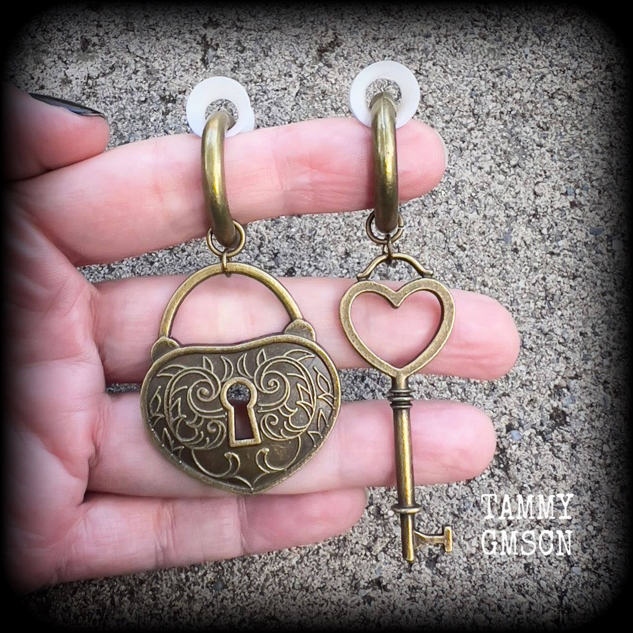 Antique bronze padlock and key hoop earrings-Tunnel hoops