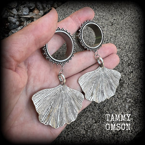 Lotus leaf tunnel earrings-Boho tunnels