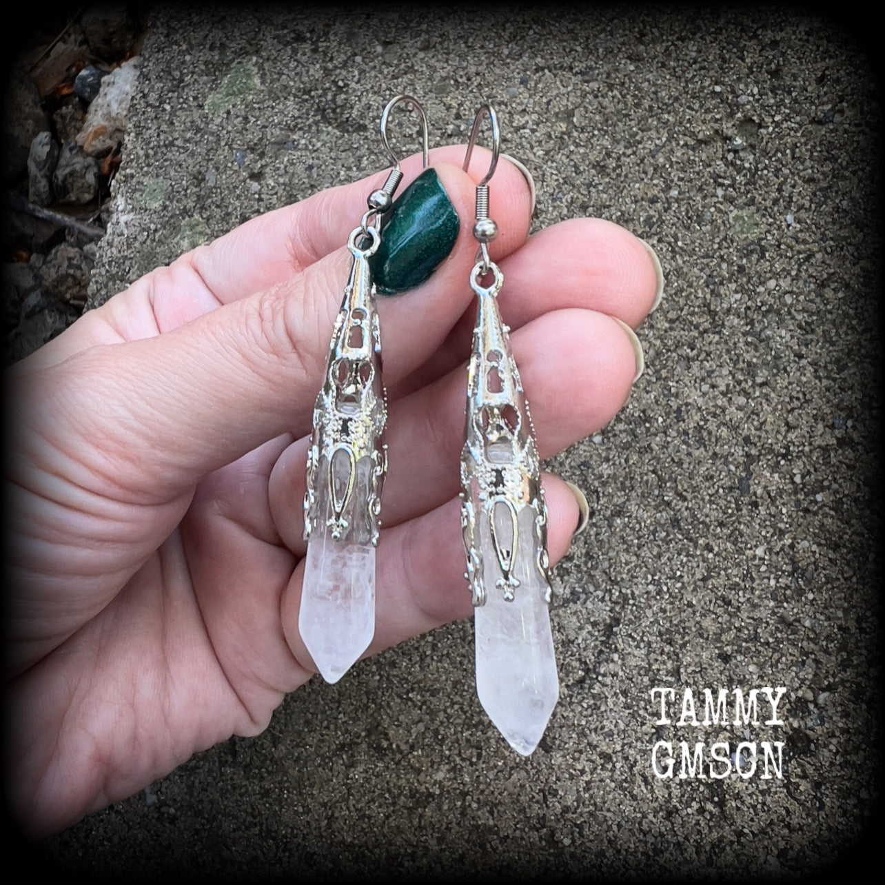 Gothic quartz earrings-Gemstone earrings