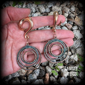 Sea hag ‘Vertigo’ spiral gauged earrings-Ocean rip