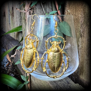 This is a pair of beautiful big antique gold scarab beetle earrings, made on french hooks for pierced ears. 