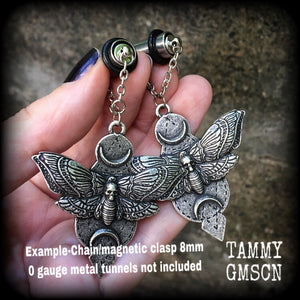 These gorgeous pewter earrings feature a large deaths head moth sitting between two crescent moons, nice and dangly, measuring just under 7cms, and weighing approx 20 grams each.