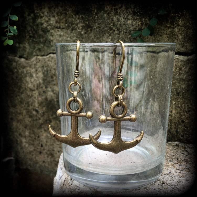 Anchor ear hangers 