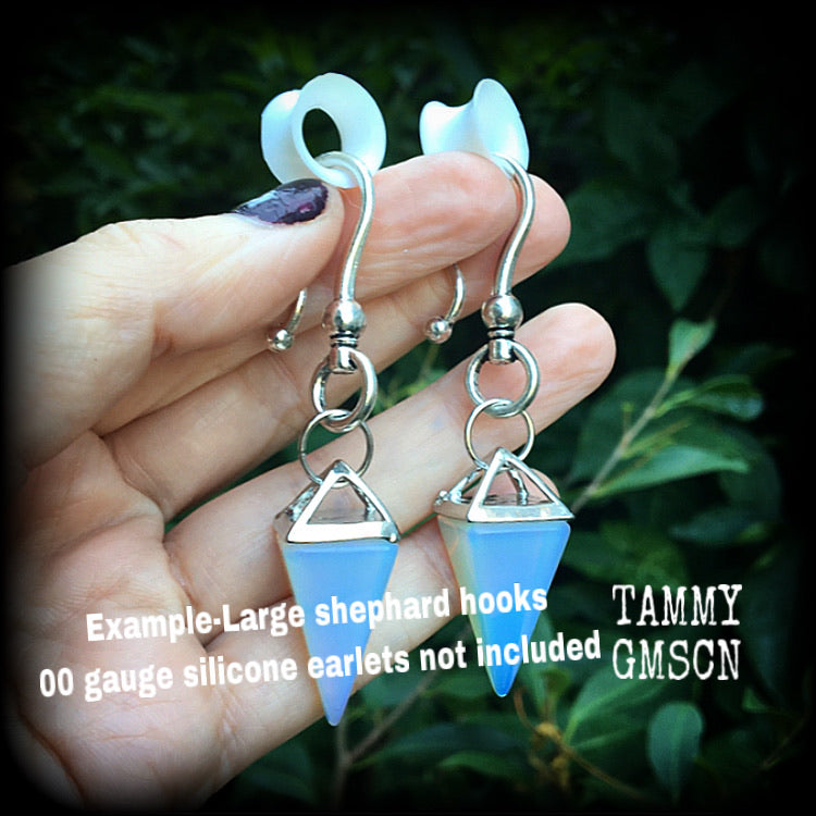 2 gauge ear hangers 