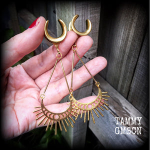 Moon phase gauges