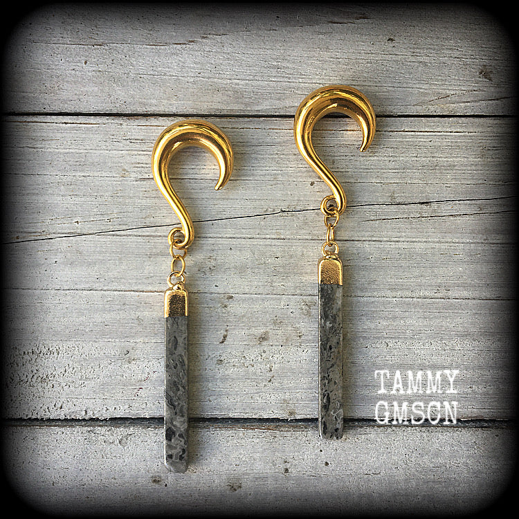 Featuring gorgeous grey agate gemstones, these beautiful gauged earrings weight in at 8 grams a piece, and are nice and dangly at just on 7.5cms.

This pair has been made on 2 gauge (6mm) titanium coated surgical steel half curl hooks, suitable for stretched lobes.