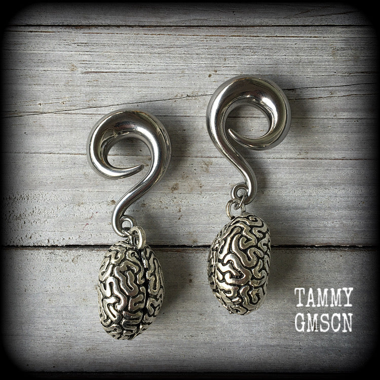These awesome antique silver brains gauged earrings are nice and dangly, measuring approx 7.5 cms from tip to tip and weighing approx 35 grams each, a nice bit of weight.

This pair has been made on 00 gauge (10mm) surgical steel full curl hooks, to be worn in stretched lobes.