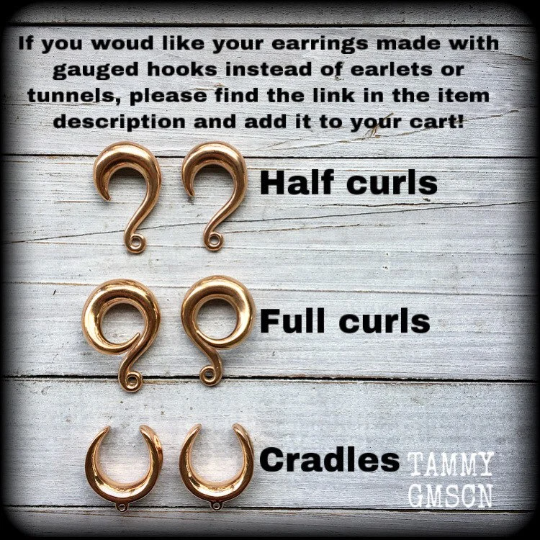 -2 gauge/6mm
-0 gauge/8mm
-00 gauge/10mm
-1/2" gauge/12mm
-9/16" gauge/14mm
-5/8" gauge/16mm
-3/4" gauge/19mm
-7/8" gauge/22mm
-1" gauge/25mm Tunnel earrings Plugs Ear gauges Gauged earrings Body jewelry 