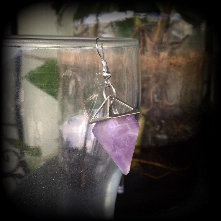 Single amethyst earring