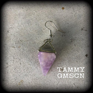 Single amethyst earring