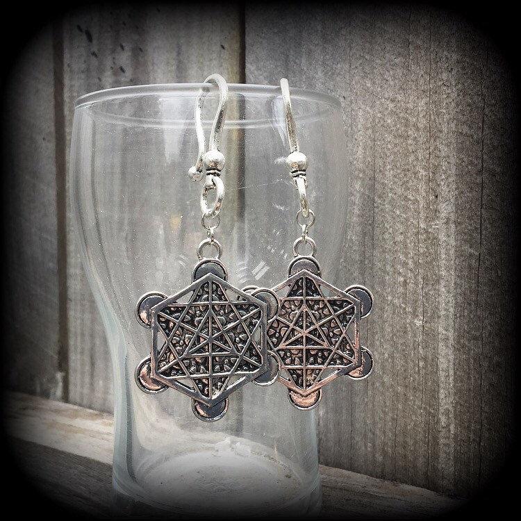 Metatrons cube earrings Geometric earrings Ear hangers 2 gauge ear weights Pierced ears Tunnel dangles Stretched lobes Body jewelry Gauges  Archangel Metatron Meditation tools healing Protection Cleansing spells