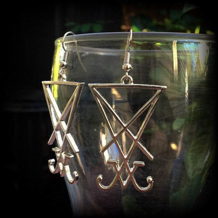 Sigil jewelry Sigil jewellery Sigil of Lucifer earrings Sigil of Lucifer jewellery Ritual jewelry Ritual tools Occult jewelry Occult tools Satanic jewelry Satanic accessories Luciferian Satanic Dark art Dark magick Black magick Demons Demonology 