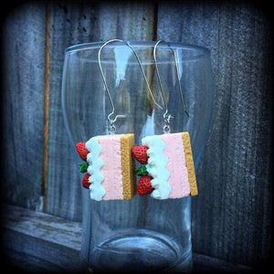 Cake earrings-Strawberry Short Cake