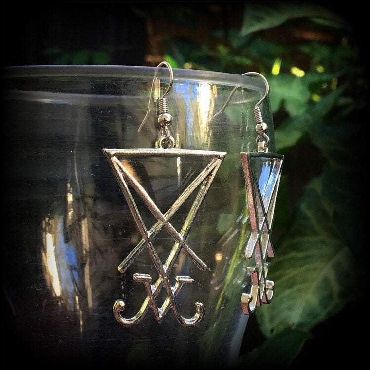 Sigil jewelry Sigil jewellery Sigil of Lucifer earrings Sigil of Lucifer jewellery Ritual jewelry Ritual tools Occult jewelry Occult tools Satanic jewelry Satanic accessories Luciferian Satanic Dark art Dark magick Black magick Demons Demonology 