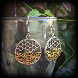 Bee earrings-Bee and hive earrings