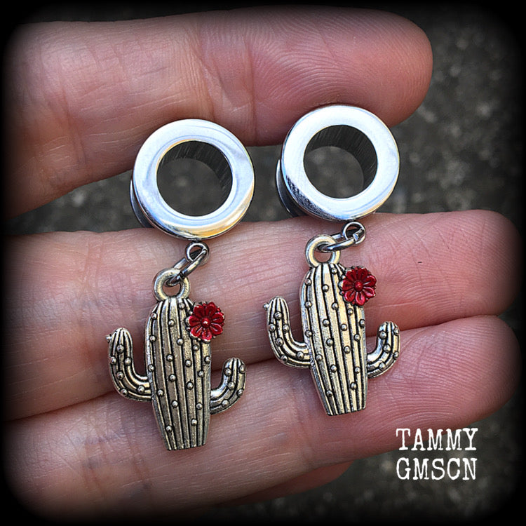 Cactus tunnel earrings