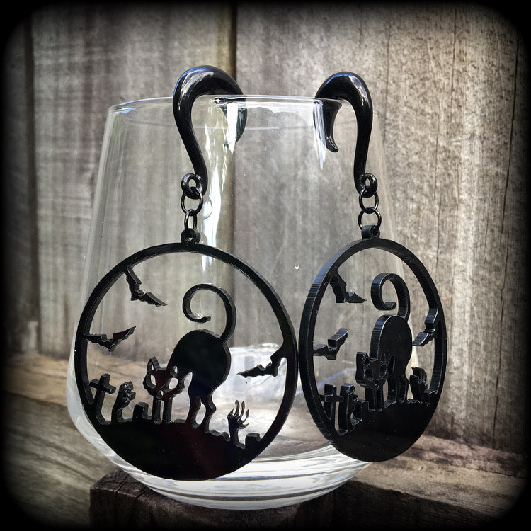 Zombie cat halloween earrings 2 gauge ear weights Cemetery gates Black cat ear weights Black bat ear gauges Horror punk Horror Movie Zombie movie 6g 2g 0g 00g 11/2 9/16 5/8 3/4 7/8 1" 1.10" 1.18" Zombie earrings 4mm 6mm 8mm 10mm 12mm 14mm 16mm 19mm