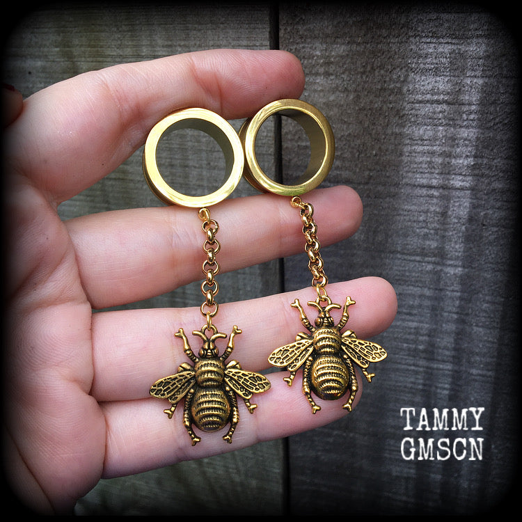 Bee tunnel dangles 19mm tunnel earrings Bee ear gauges Bee earrings Insects Bugs Body jewelry 2g 0g 00g 1/2" 9/16" 5/8" 3/4" 7/8" 1" 1.10"  Stretched ears Stretched lobes Gauged ears Gauged earrings Plugs plug dangles Tunnels