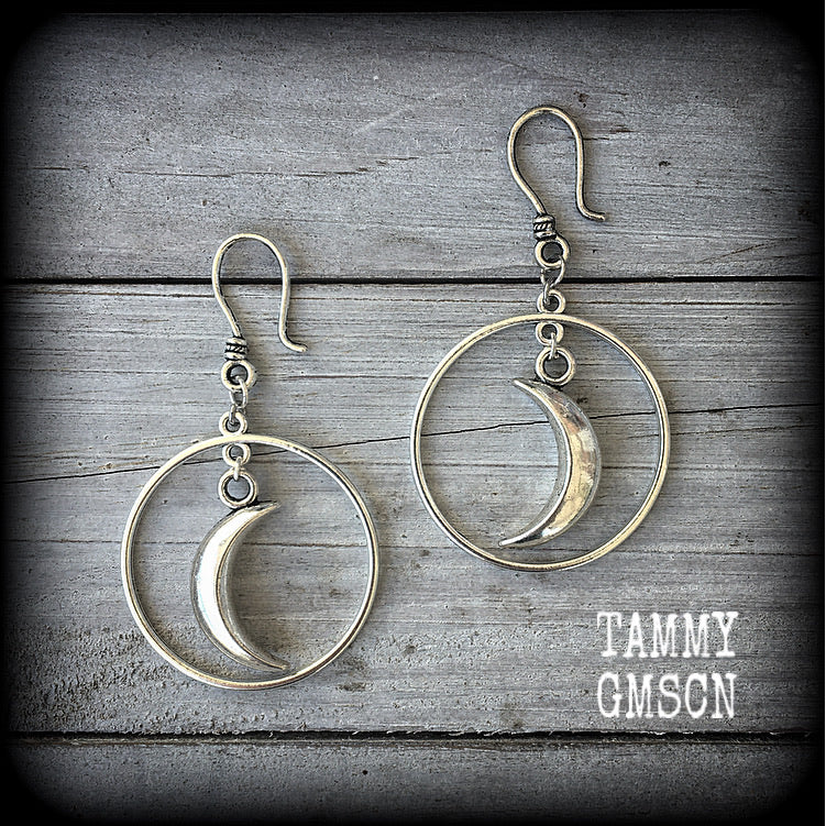 Crescent moon hoop earrings-Ear hangers