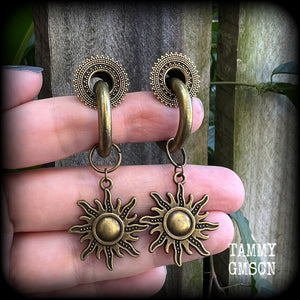 Sol Invictus hoop earrings-Tunnel friendly earrings