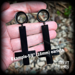 Inverted cross tunnel earrings