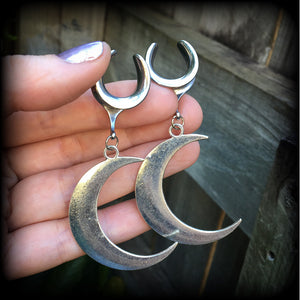 Crescent moon gauged earrings