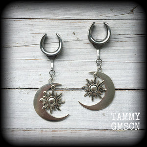 Sun and moon gauged earrings