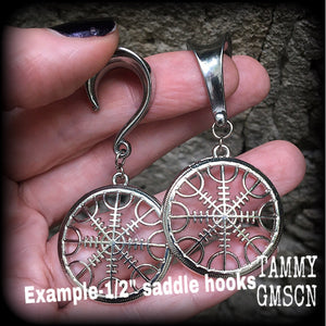 Rune compass gauged earrings